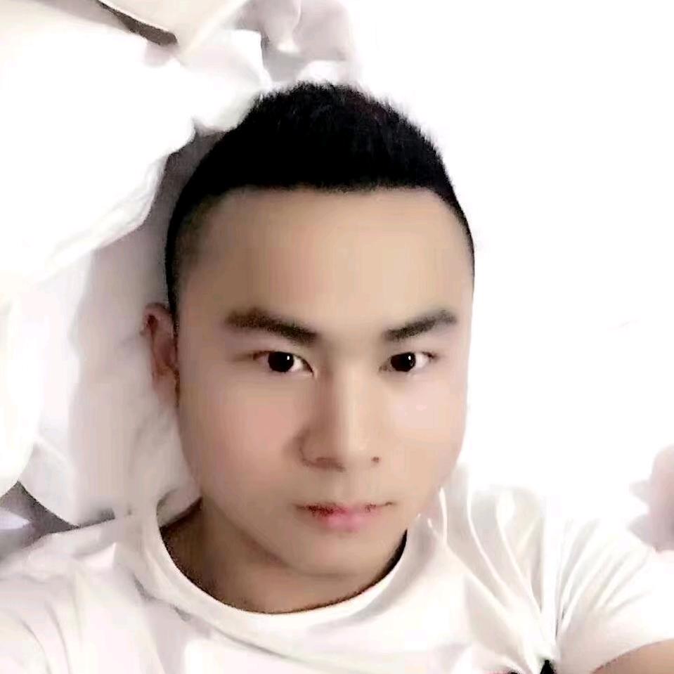 玩钢筋的，小冉
