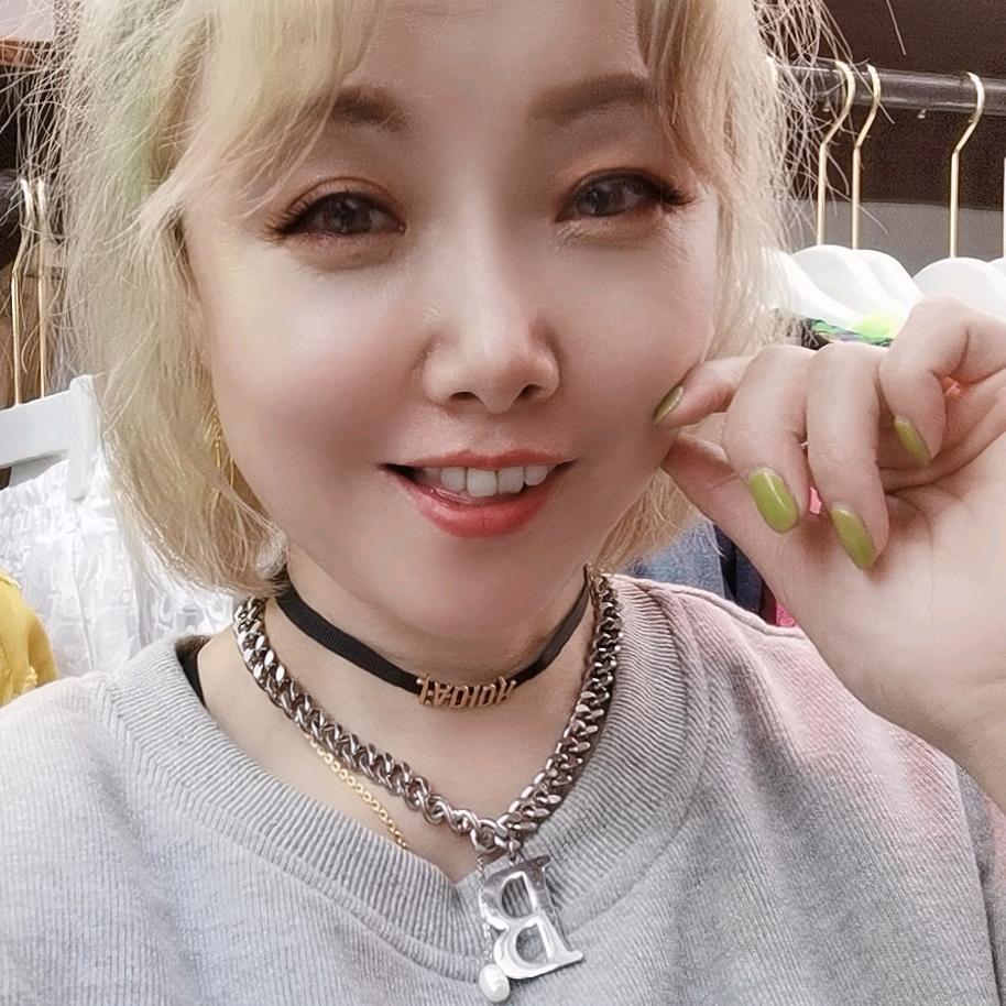 瑠瑠有点拽
