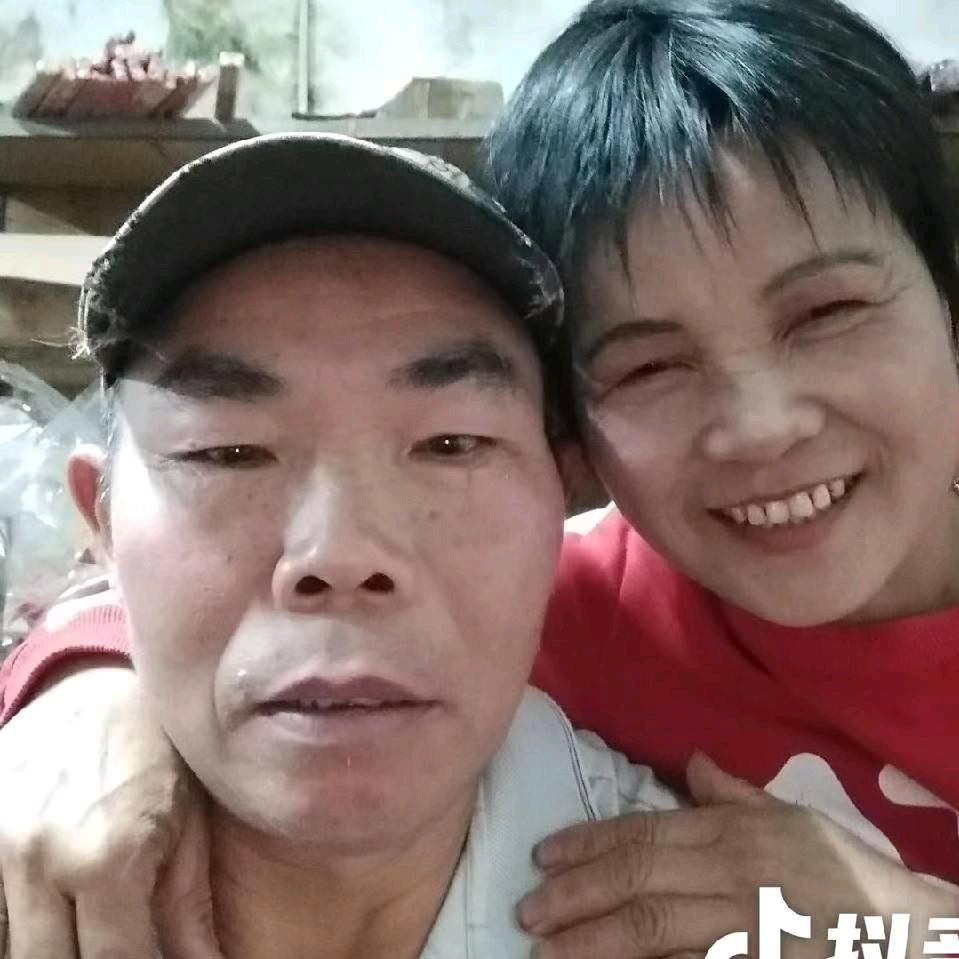 丑脚狗，黄达耀