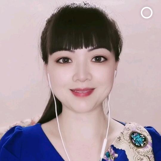 玲玲：