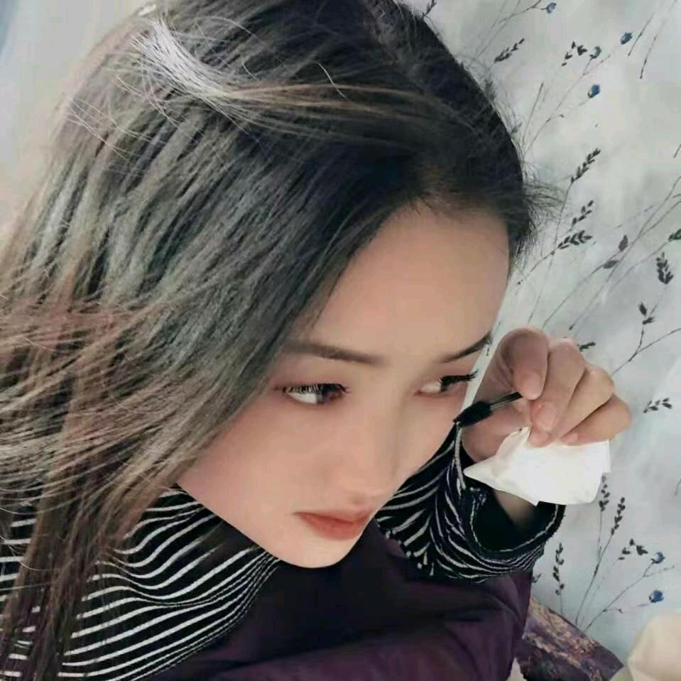 李♬