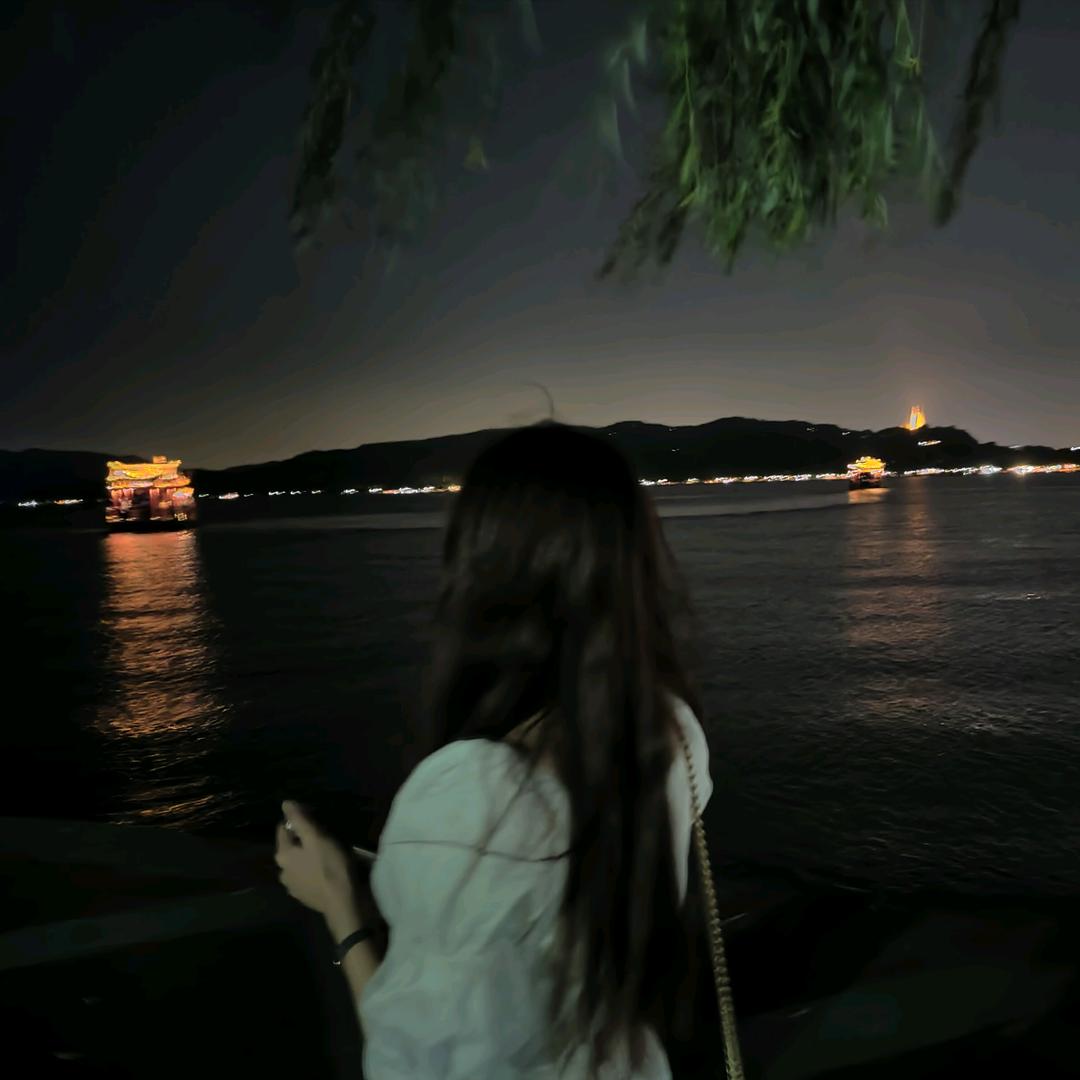 蜂蜜小奶罐🪺
