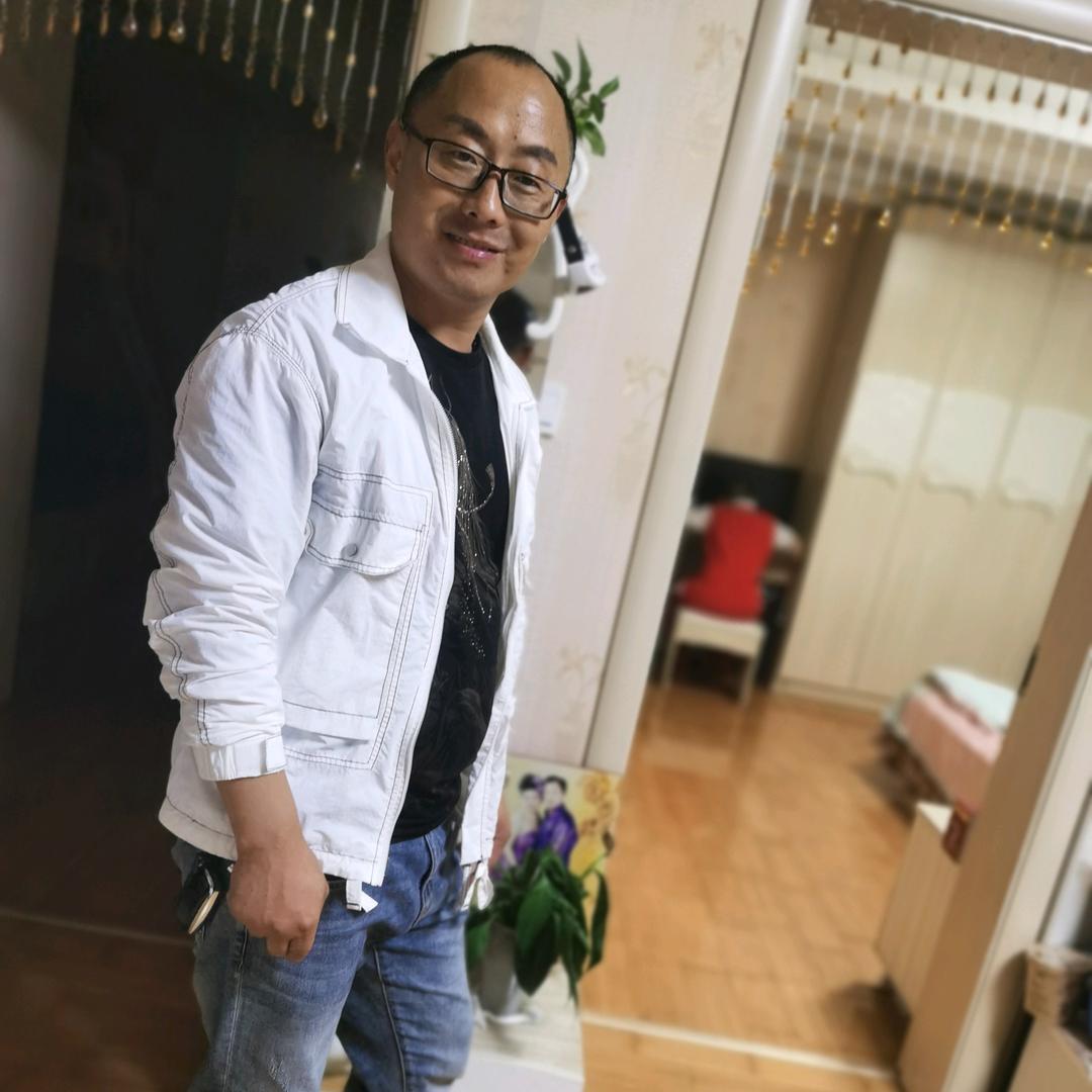 江苏佳伯荣～赵亮～生产密度板，贴面板