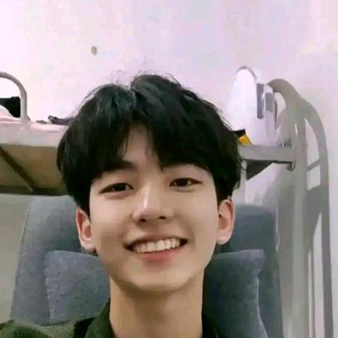 爱吃旺仔小馒头