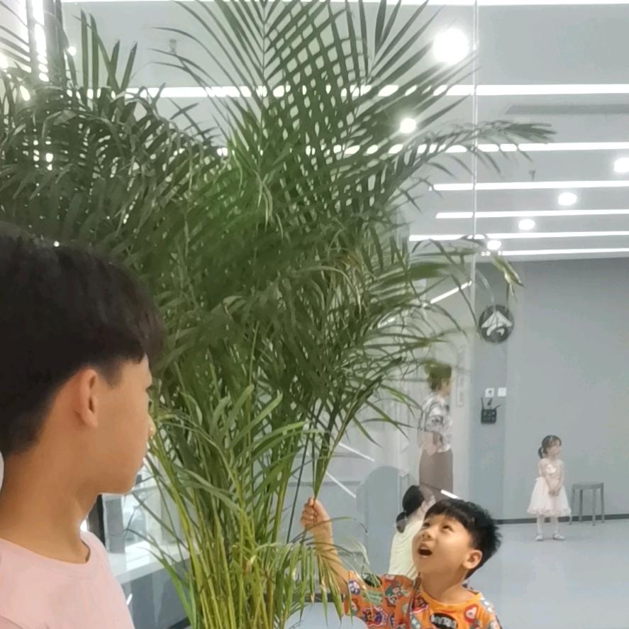 辰妈童装工厂