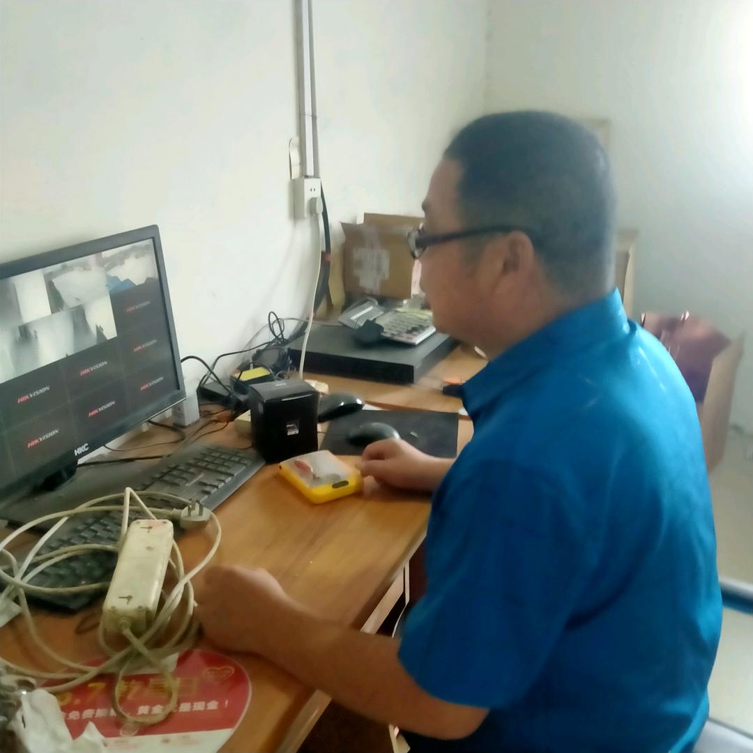 一年四季不在家