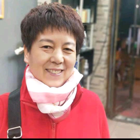 爱心大姐