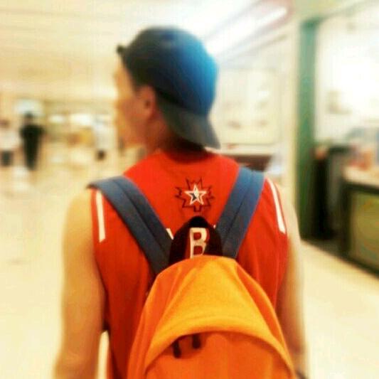 克里斯爱吃菠萝