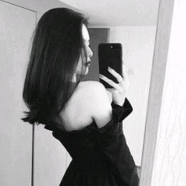 冯萌萌的长睫毛（婚车定制）