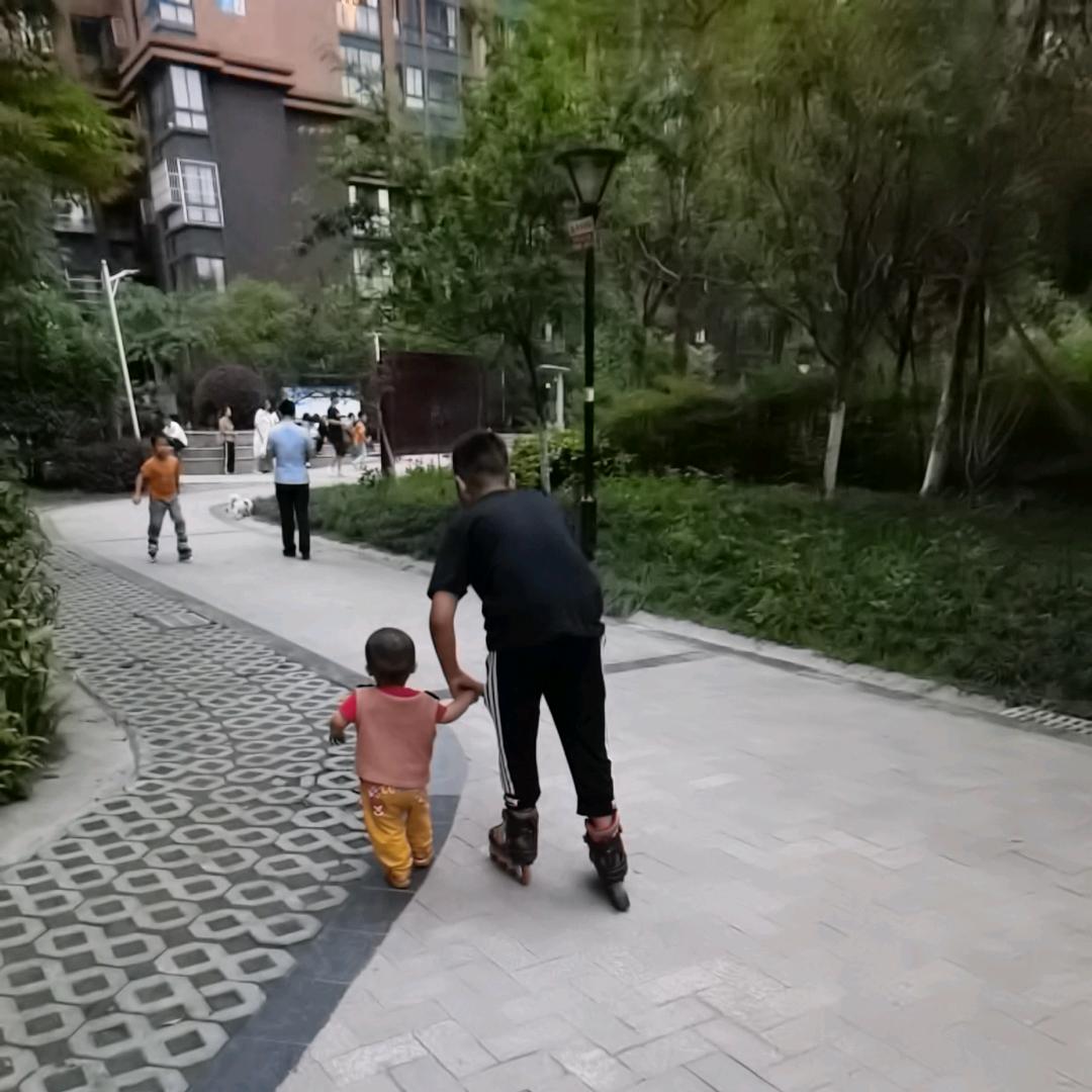 轩哥鉨弟