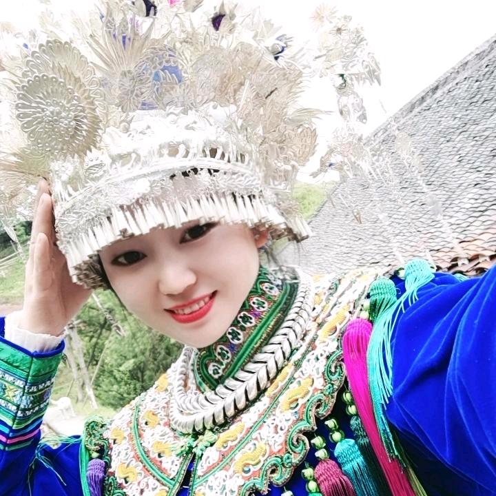 侗家小妹（低谷期）