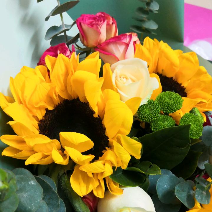 左耳右东非你莫属