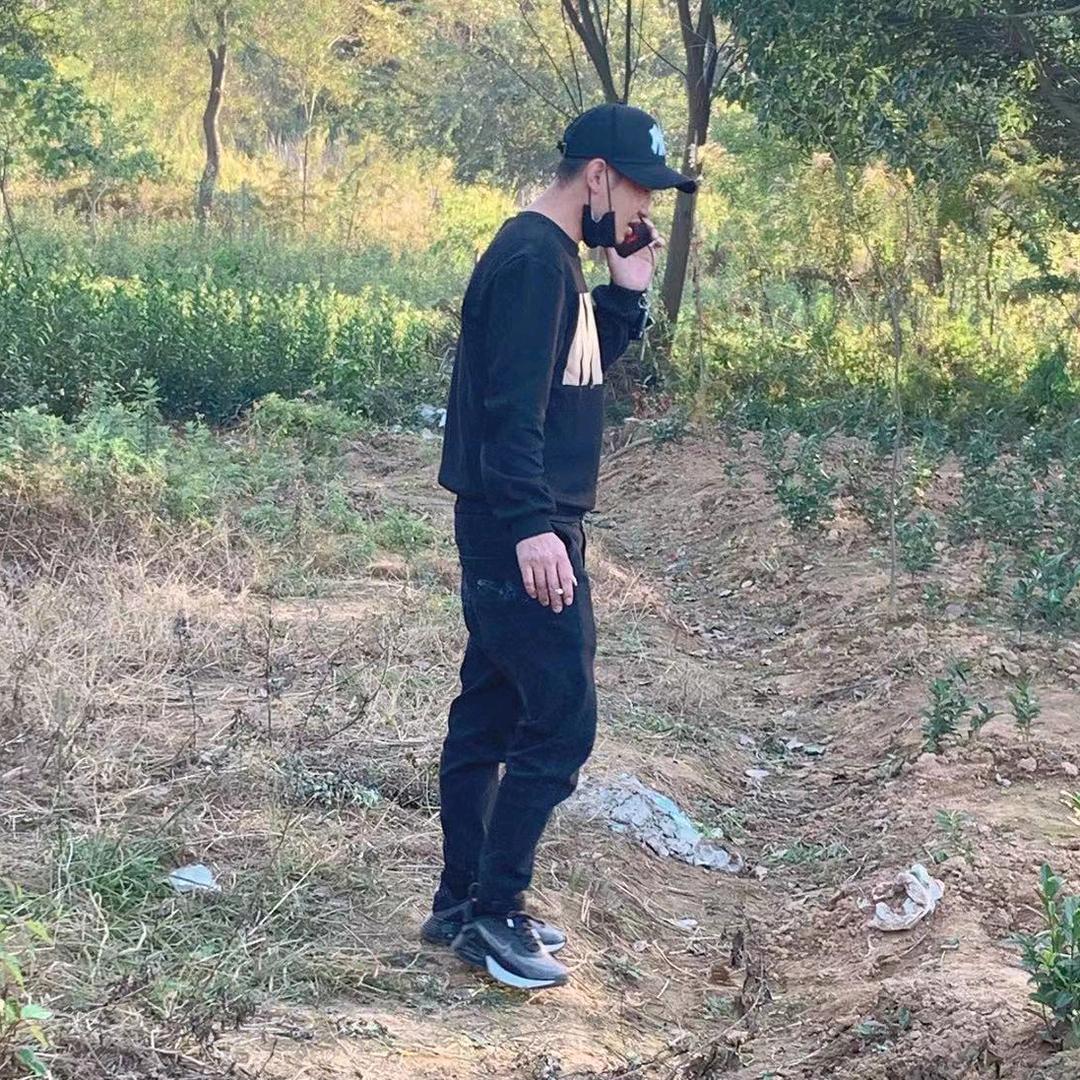 专业金刚砂地坪陈彡少