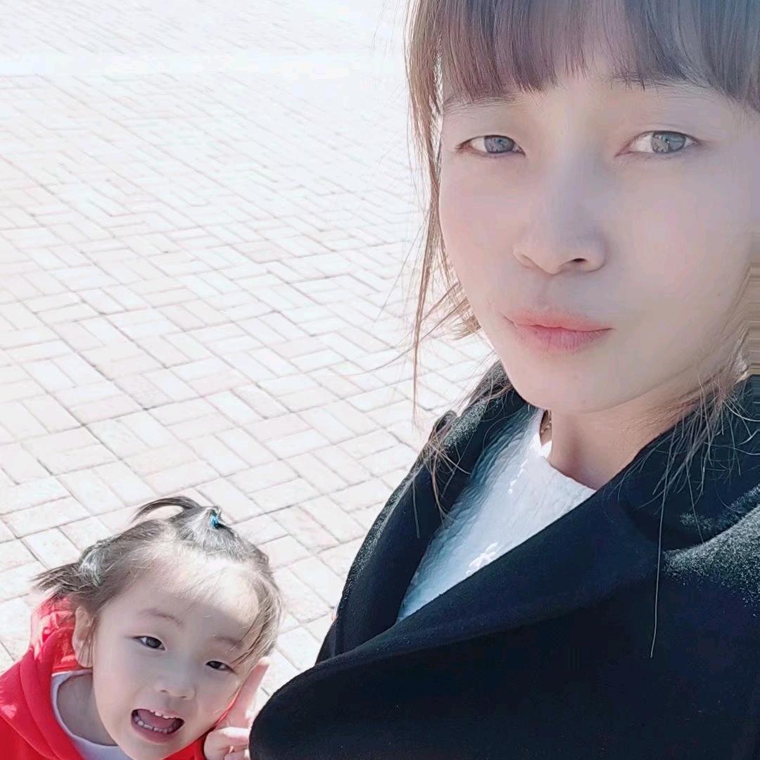 ღ⁵²º᭄ ʚ💞余愛