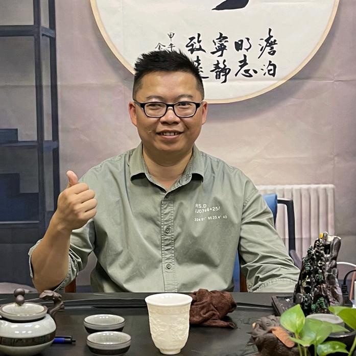 瓦伦缇美容美发专营店