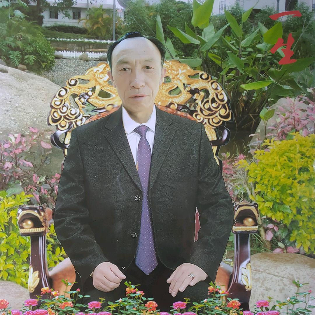 何帝荣