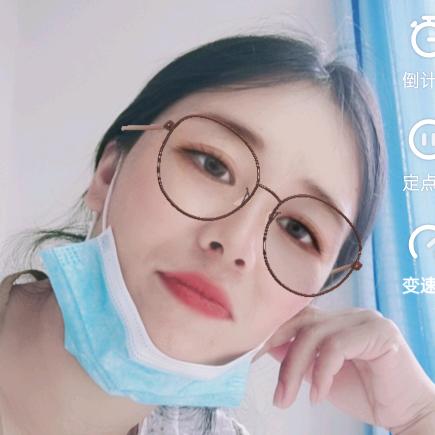 用户71344973杯中水