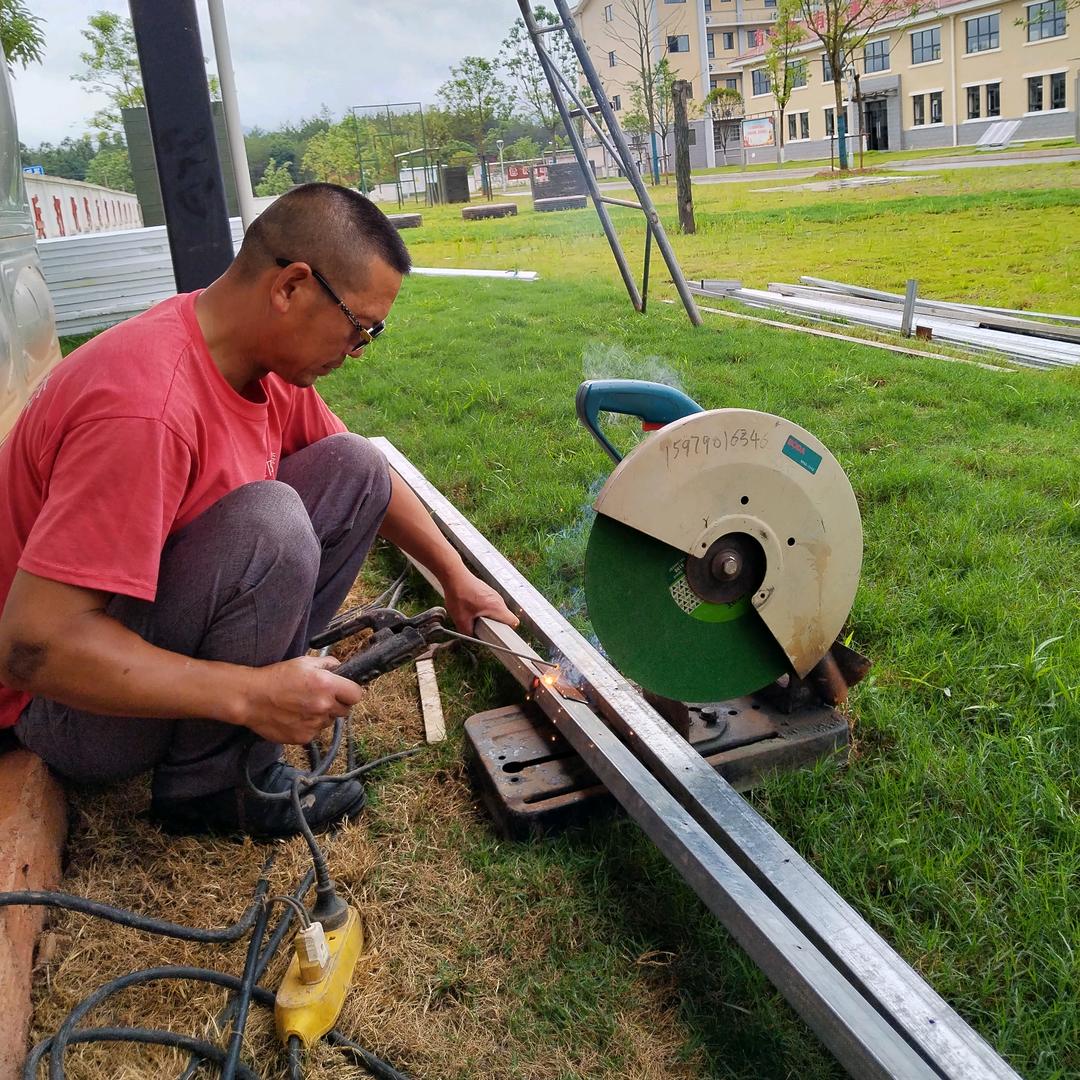 阿坤，大小，电焊工程，
