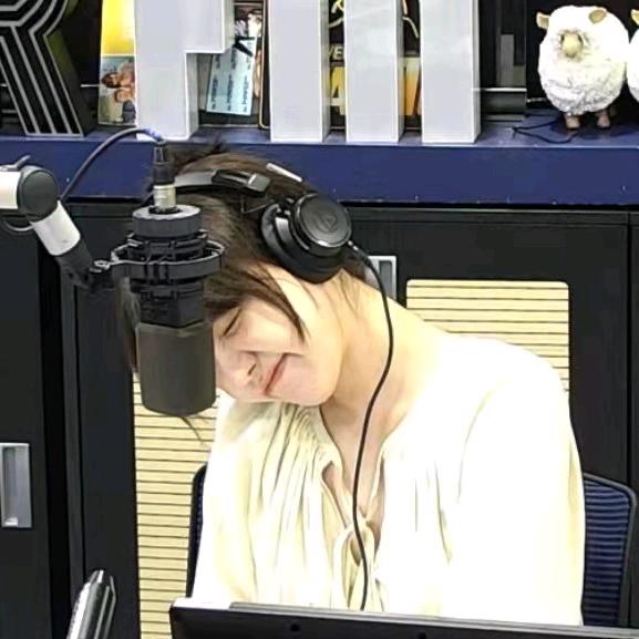 哈喽╰(*´︶`*)╯