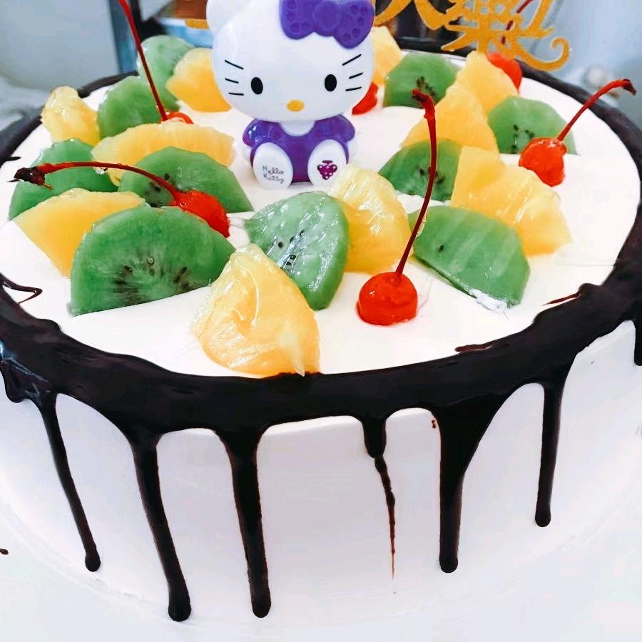 检槽果粒蛋糕店