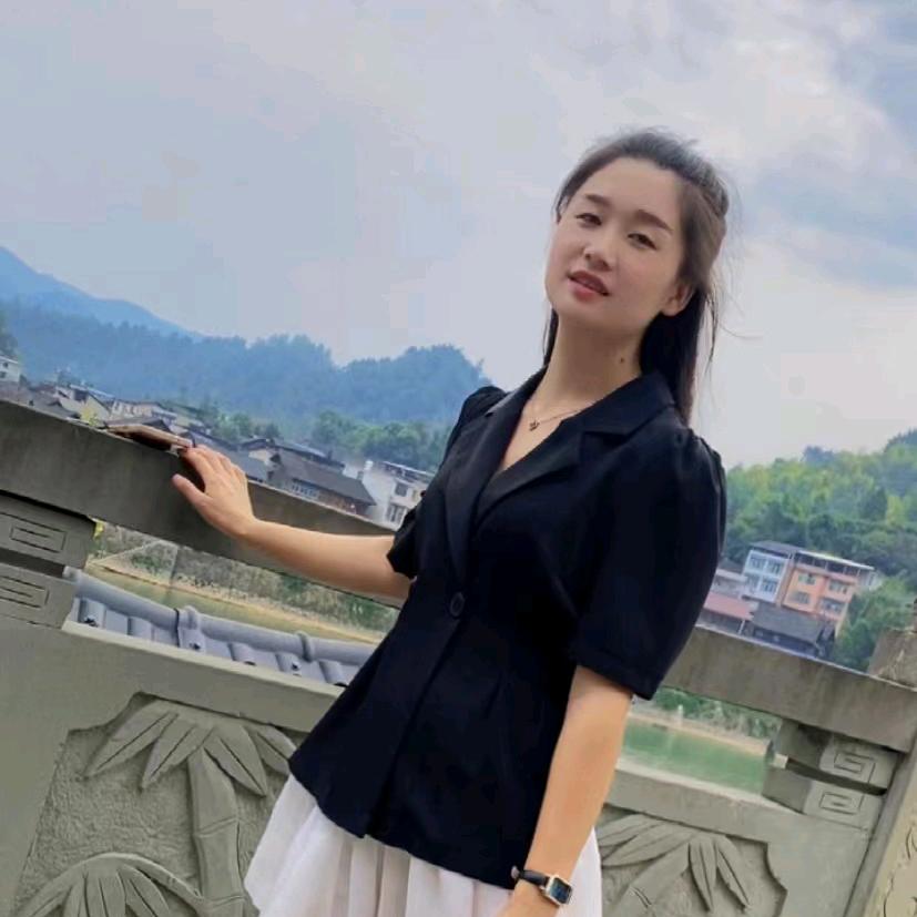 小谜妹