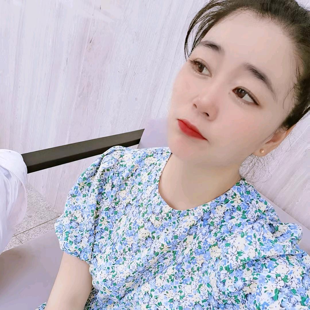 颍上小嫚房产中介店（个体工商户）