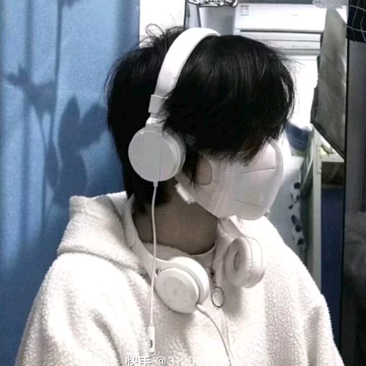 小胜困了🍋