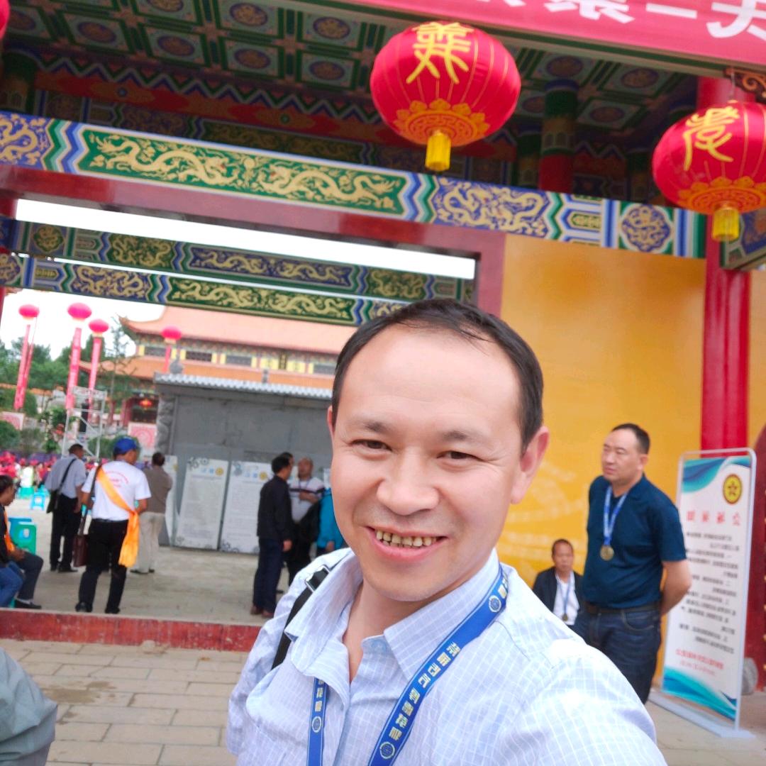 贵州老田木工团队