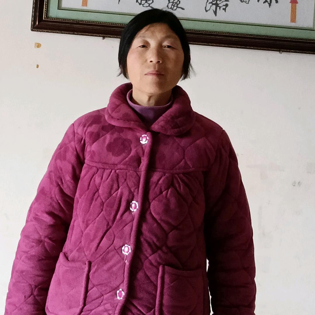 彩彩