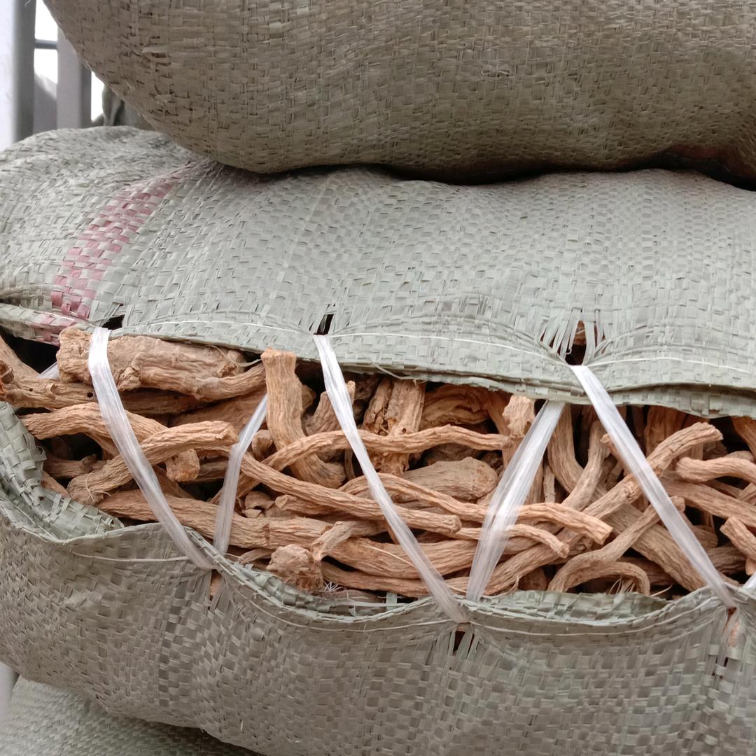 白术，白芍，丹参，防风，白芷常年收购