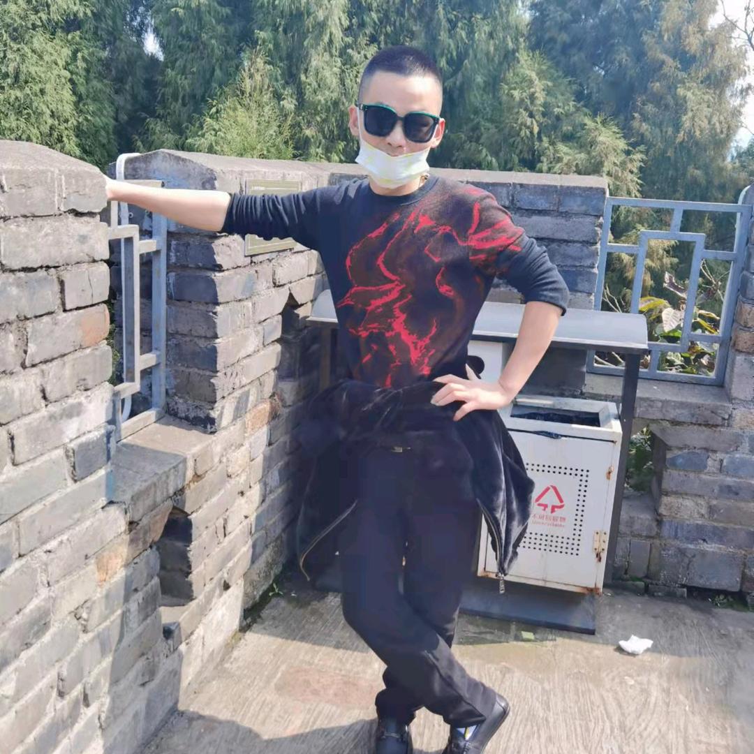 秋哥