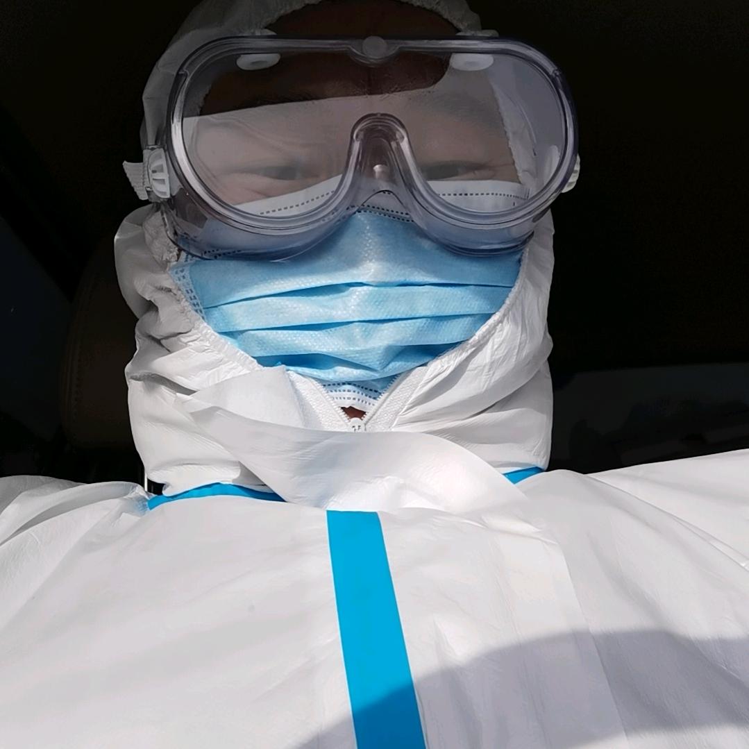 爱搭不理王先生呀