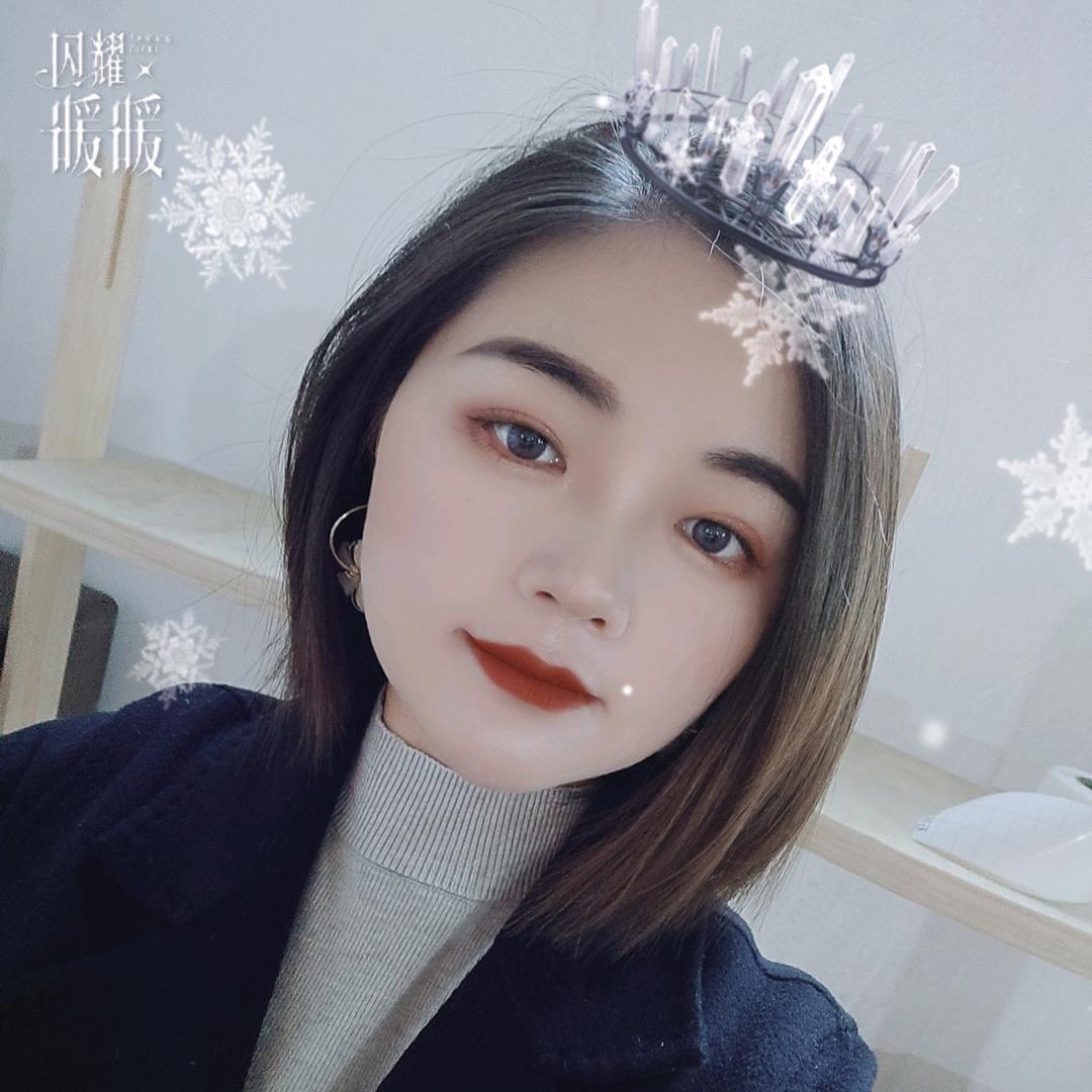 开塞纳的小姐姐