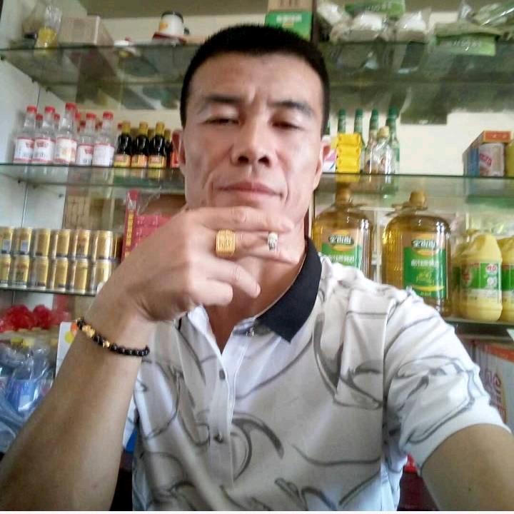 农村拥哥