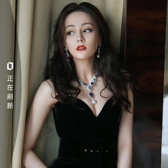 卖炸鸡的小姐姐