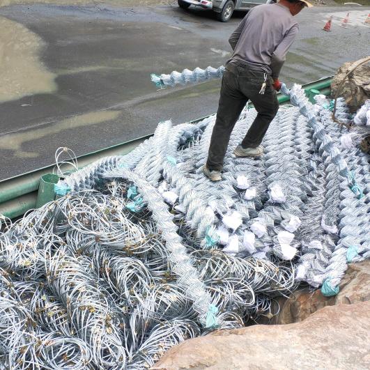 边坡防护网施工队