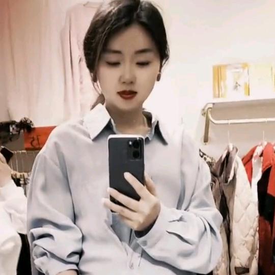 爱如衣服装定制《小康路口附近县府路中段》