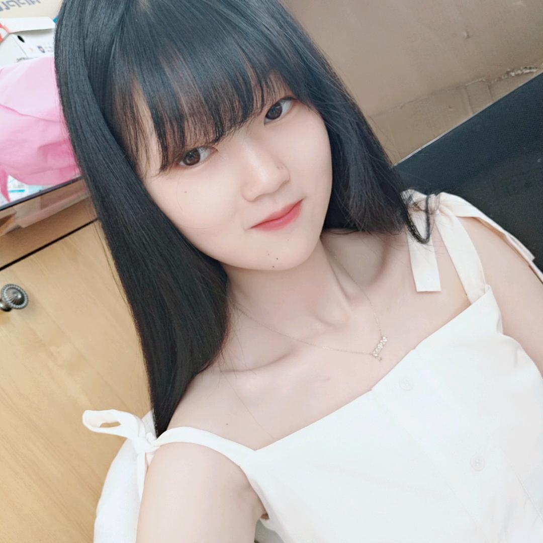 雨中的枫玲