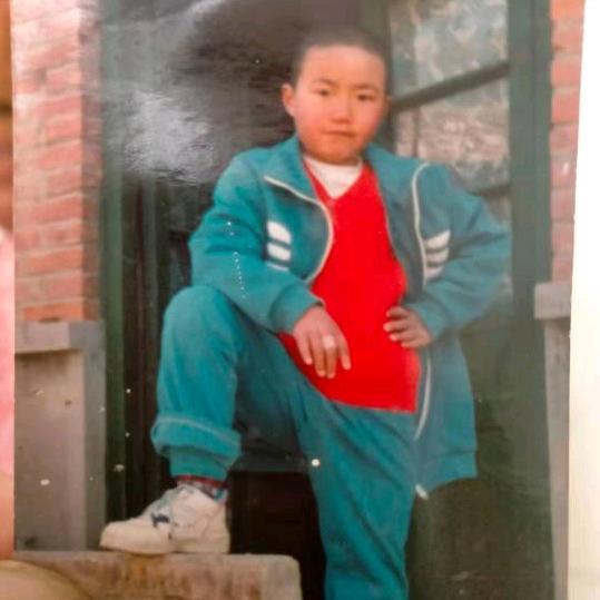 (ღ˘⌣˘ღ)张磊
