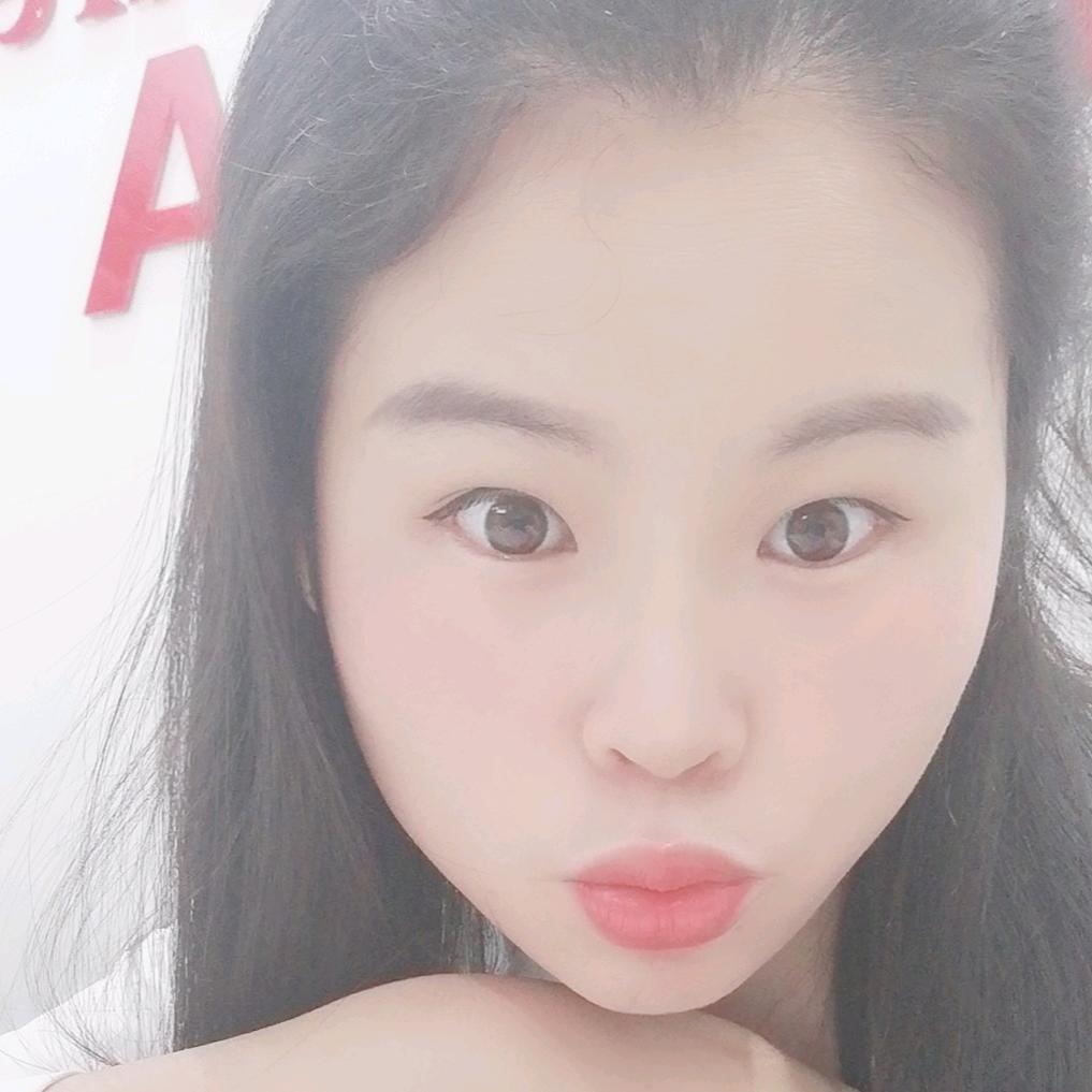 琼