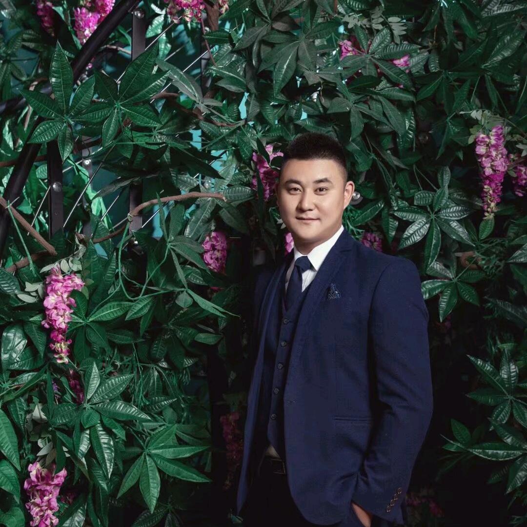 蓝衣绅士