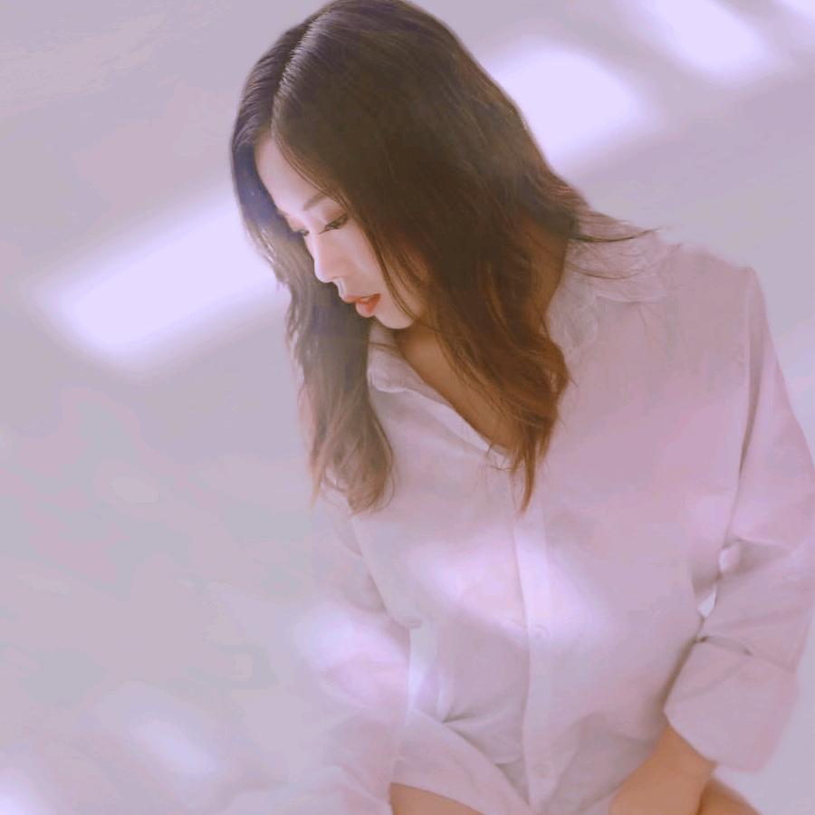 别说话，，吻我