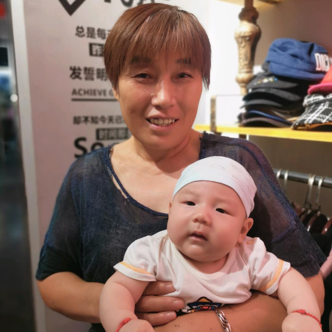 爱唱戏的婆婆