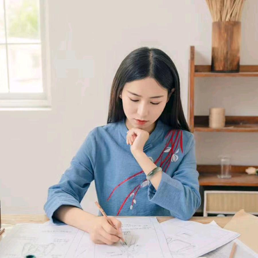 飘渺的《尘埃》