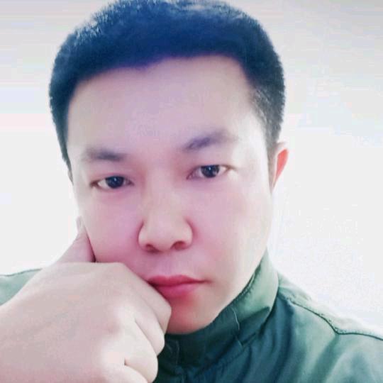 我的胸毛让你薅🤪