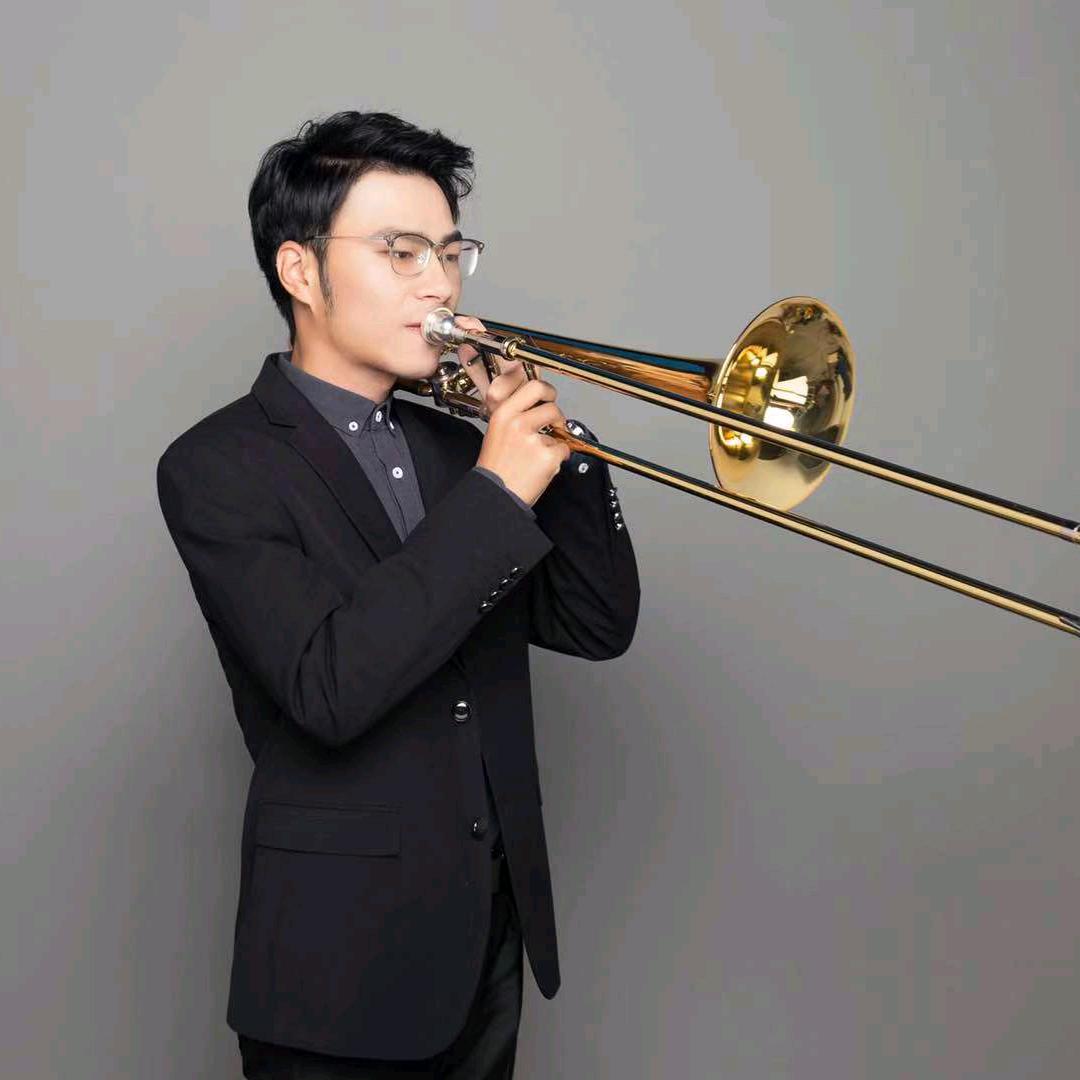 王玲