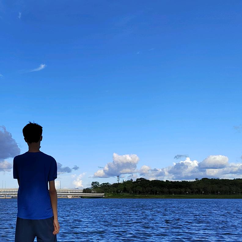 一江秋水
