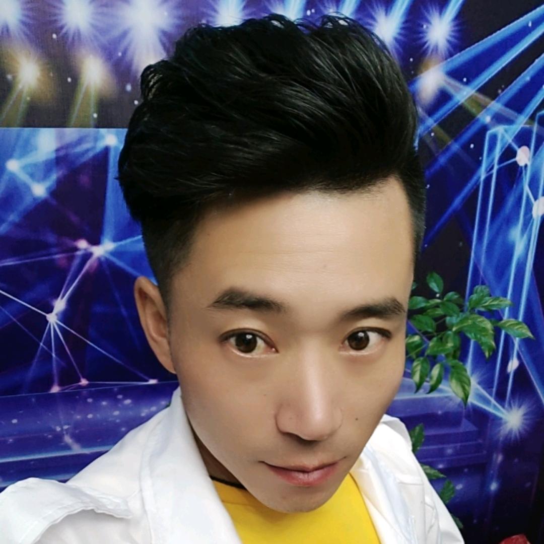 池潇潇