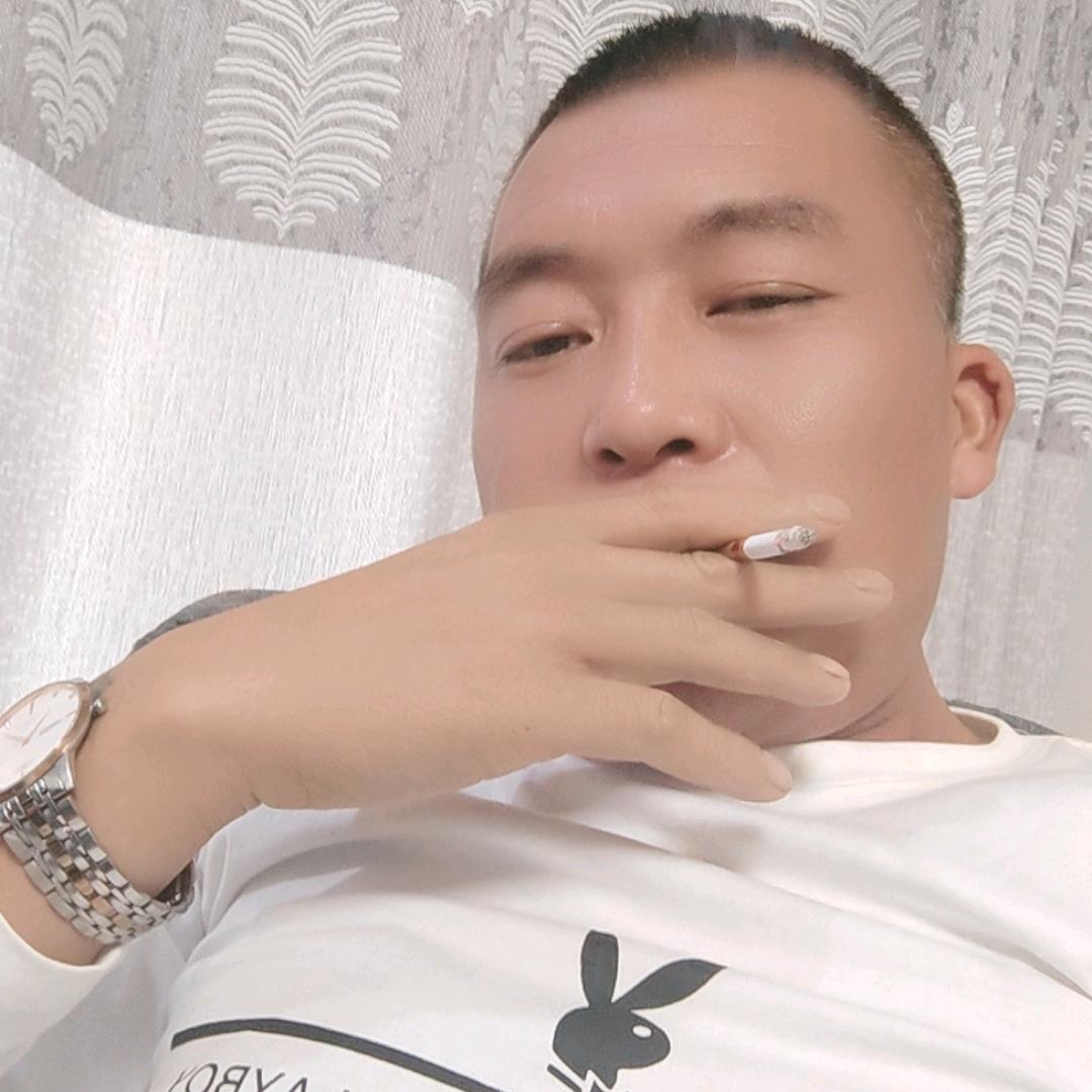 烟🚬似寂寞！酒🍺似愁！