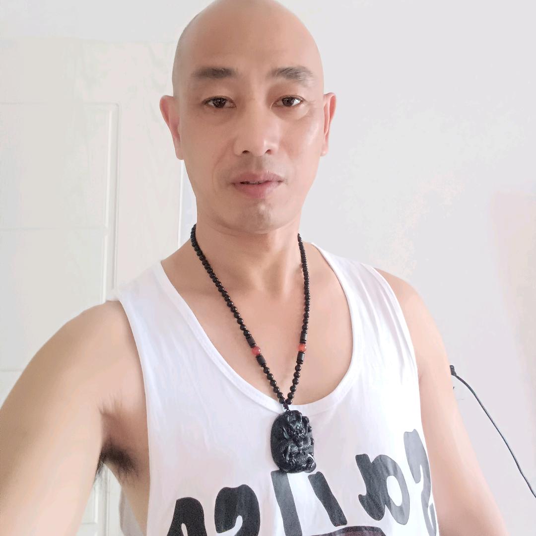 台州广场舞大妈 &大叔（光头）拒绝私聊